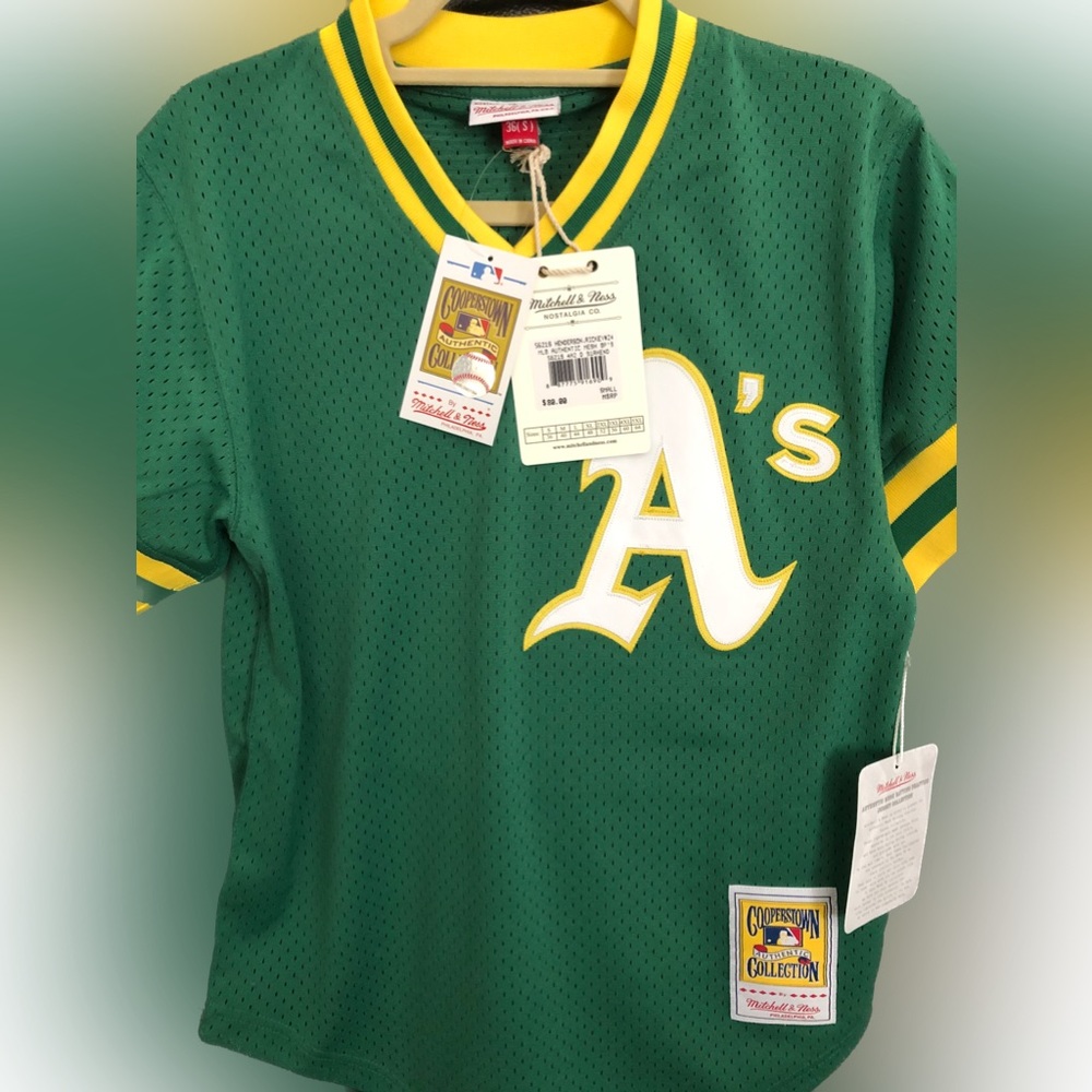 Mitchell & Ness: Oakland A’s “Rickey Henderson” #24 Special Edition Mesh-Jersey